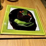 老虎菜 - コース
      鎮江黒醋のとろとろ角煮酢豚