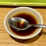 老虎菜 - コース
      老虎菜 特製 餃子
      タレ