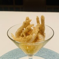 雀の庵 郡上 - ①【先付】
                    富山産白海老のフリット、北海道産雲丹、南瓜のムース