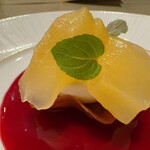 L'ESSOR - 洋梨のコンポート、梨のソルベ？