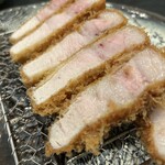 とんかつ ふじ井 - 千代幻豚200gリブロースのアップ