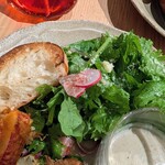 ベジバル チバットリア - バゲット＆新鮮サラダ♡