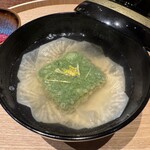 食堂さいと右 - 春菊のお吸い物