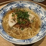 食堂さいと右 - ワンタン麺