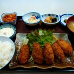 万両 - 小鉢いっぱいのカキフライ定食