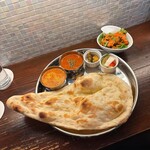 昼はスパイスカレー夜はチーズ&ワインバル アチャパンナ - 