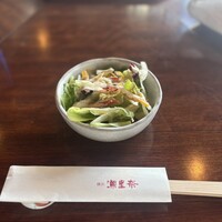 横浜瀬里奈 ステーキドーム - 