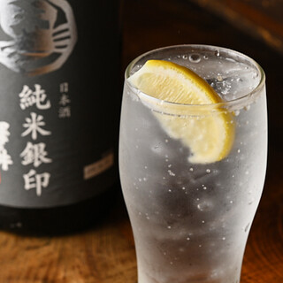 日本酒×炭酸の新感覚。すっきり爽やかな《ロローサワー》