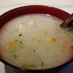 楽楽屋 - 海鮮粥。