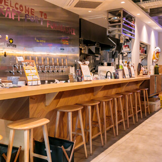 隠れ家のような雰囲気は、会社帰りや女性おひとり様も◎