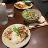 タイ料理とチーズケーキ チャップストックガーデン