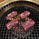 中目黒焼肉 登牛門 - 