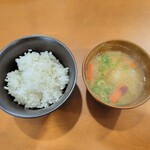 しんちゃん食堂 - ご飯と味噌汁