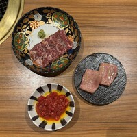 中目黒焼肉 登牛門 - 