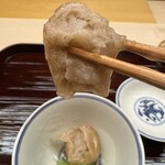 木佐貫 - 里芋の裏漉し、中に加賀蓮根、箸上げ