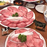 秋葉原 炭火焼肉 たん清 - 