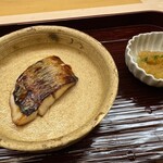 木佐貫 - 焼き魚はカイワリ（鯵の仲間）