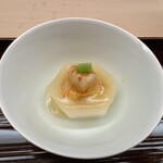 木佐貫 - 車海老の乗る蕪の錦秋蒸し（きんしゅうむし）