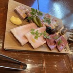 小石川 中勢以 - 