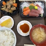 メフレ市場食堂 - 