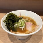 博多豚骨醤油らーめんウチダヤ - 豚骨醤油ラーメン