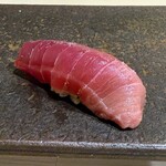 すし あお - 大間 中とろ