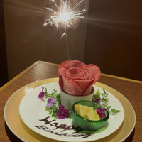 焼肉 龍華園 - 花火でお祝い