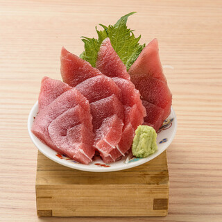 “天然生本マグロ”がおすすめ！大トロの濃厚な甘みを楽しんで