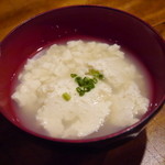 じんじん - お通しのゆし豆腐