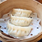 1to1 DISHES. - 目測で10cmくらいあるジャンボ餃子