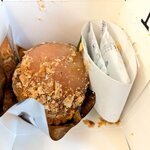 ラヴィアンレーヴ - 食べる直前に箱を落としてしまい、散乱してしまいました^^;