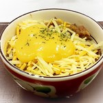 すき家 - チーズ牛丼ミニ370円（税別）