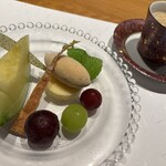 肉割烹 岡田前 - 