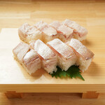 漁師すし にぎTARO - 鯛の箱寿司