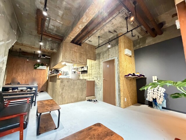 DOG CAFE MACRO photo 3