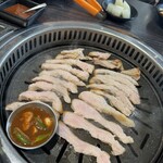 熟成肉専門店 ヨプの王豚塩焼 - 