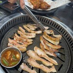 熟成肉専門店 ヨプの王豚塩焼 - 