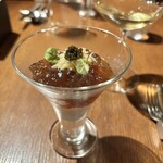 ビストロ クプレ - 毛蟹のコンソメジュレ　キャビア添え　下にはカリフラワームース