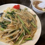 剛龍飯店 - 肉絲炒飯（豚肉の細切りあんかけ炒飯、スープ付）