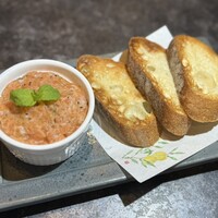 生サーモンのネギトロバケット