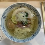 츄우카 소바 로쿠 - 맛달걀 소금 국수