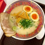 支那そば 北熊 - 味玉入り北熊ラーメン