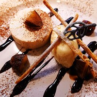 ル フェドラ - 栗のムースヴァニラアイス添え、チョコレートソース