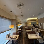 泉 - 店内