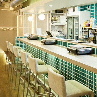 駅チカで快適な店内◆多様なシーンに対応した座席を完備