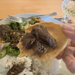 Kitchen RENDANG - クルップにルンダンを載せて