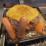 焼肉 こじま - スキレットにスープを注ぎ、煮て食べるスタイル