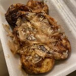 パクパク - 料理写真:100円税込 たこ焼き(・◎・)ｼﾞｭｰ!!