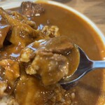 カレーのお店8点9別邸 - 牛スジ肉も