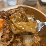 カレーのお店8点9別邸 - 豚バラ肉はカレーにもあう^^